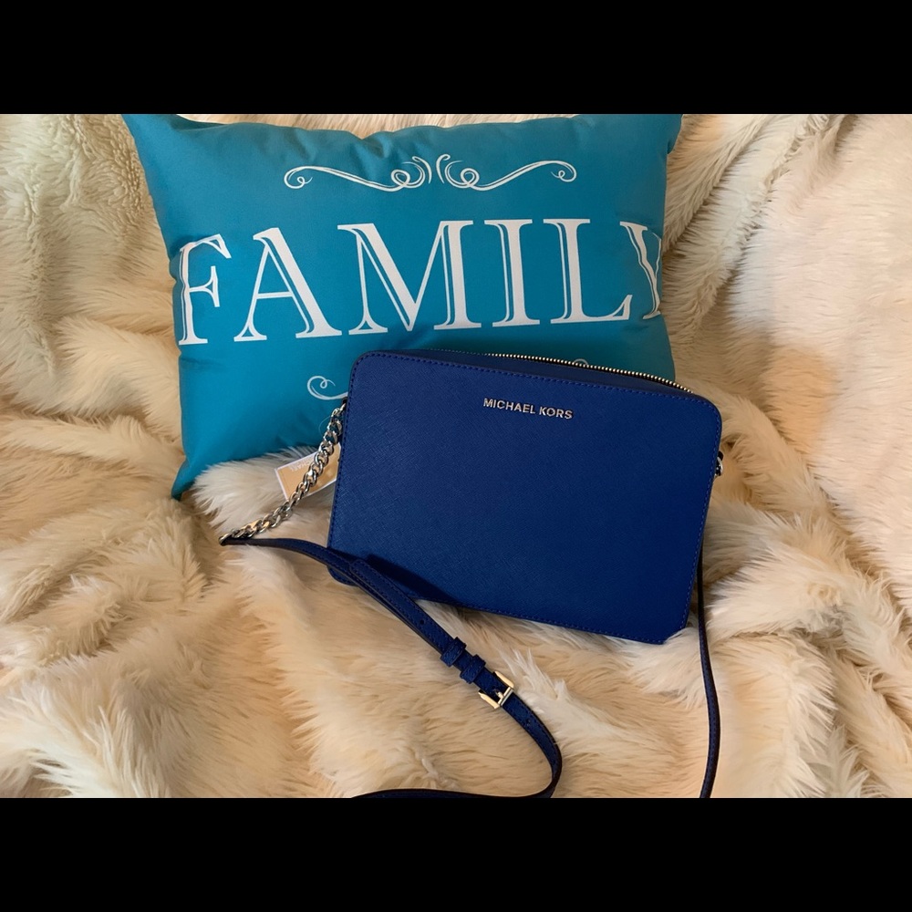 MICHAEL KORS BAG & WRISTLET. “COBALT… - Picture 3 of 8
